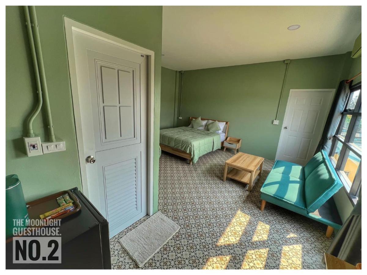 ホテル The One House ナーン エクステリア 写真