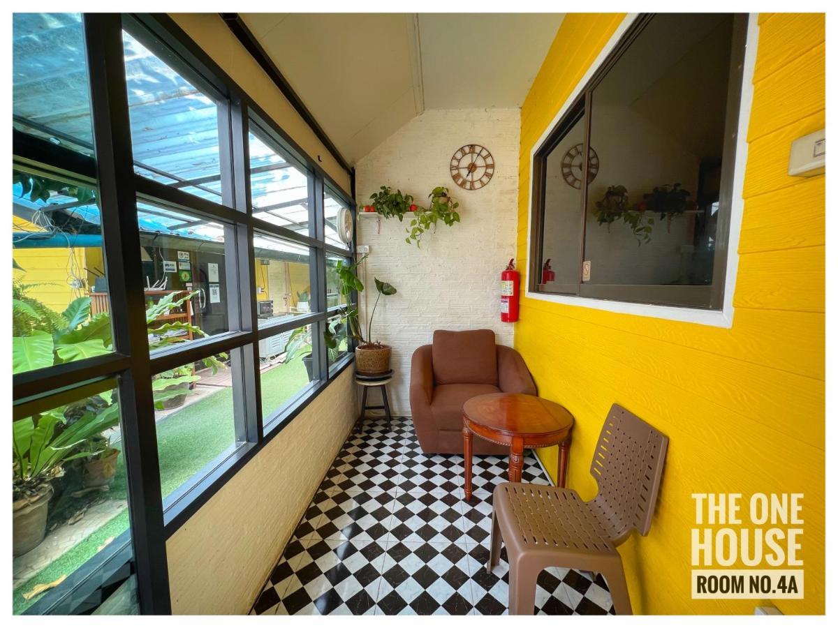 ホテル The One House ナーン エクステリア 写真