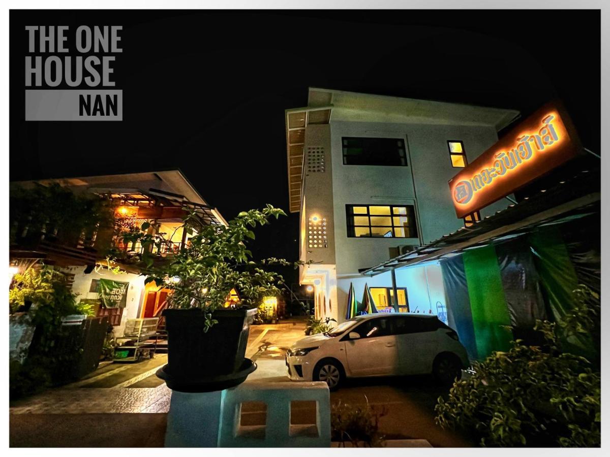 ホテル The One House ナーン エクステリア 写真